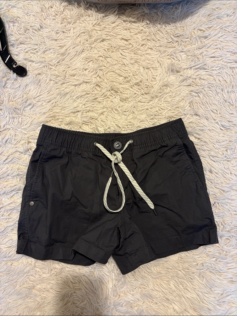 Vuori Black Elastic Waist Athletic Shorts with Drawstring